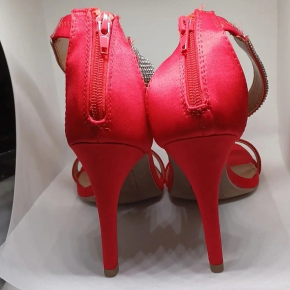 Christian Siriano - Picture 4 of 8